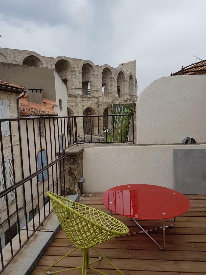 Vila L'Escalier Rouge Arles Exteriér fotografie